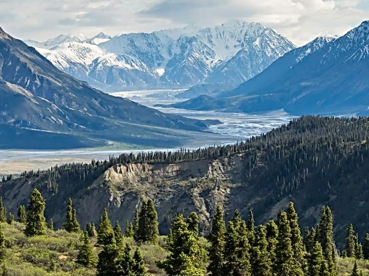 Mountain landscape: sample after sharpening with Amount 60, Preserve